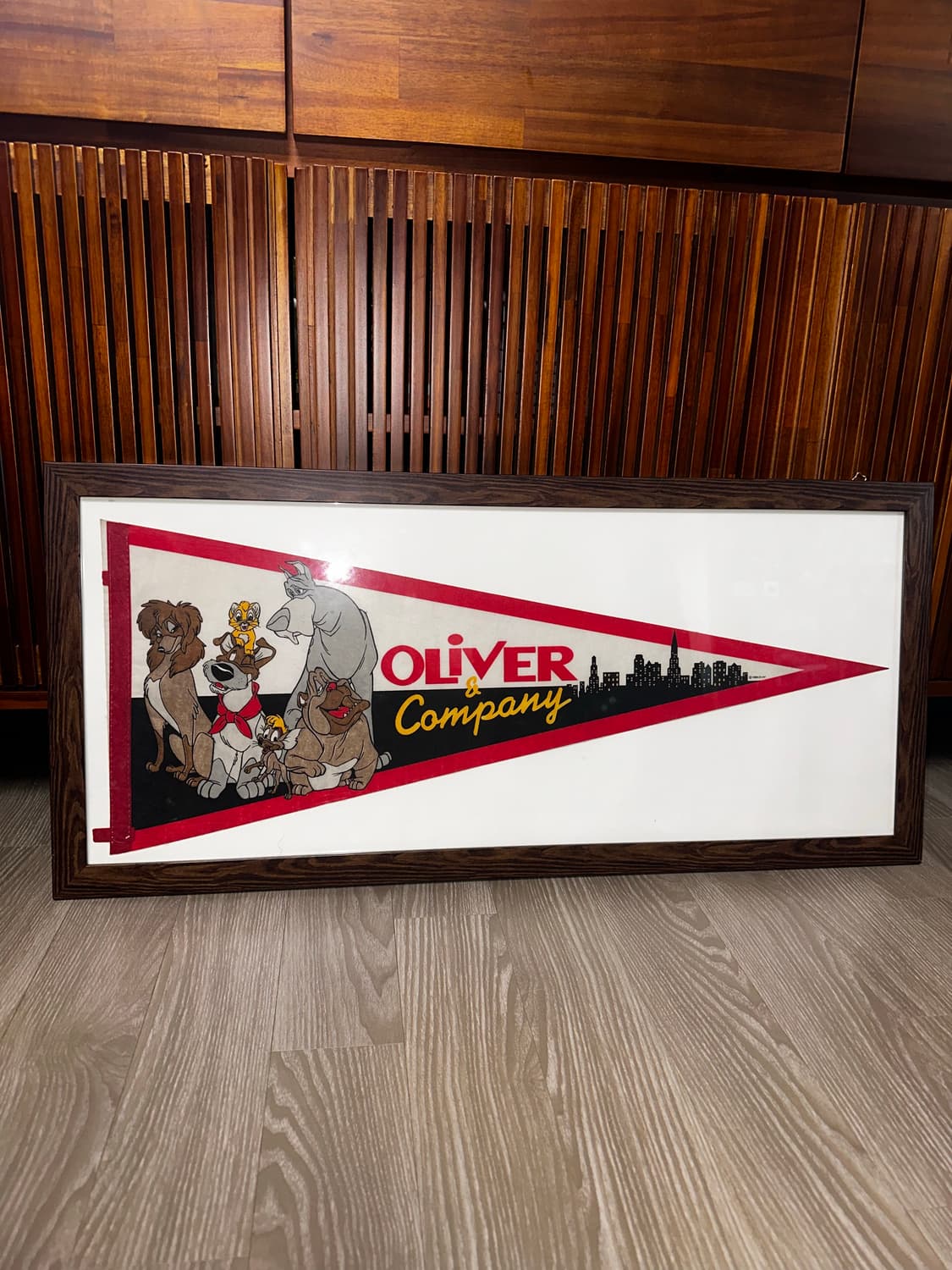 Oliver & Company 빈티지 프레임 페넌트 상품이미지1