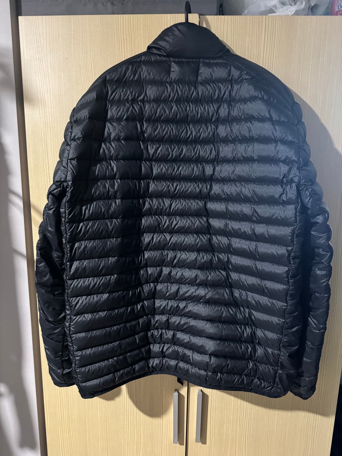 [M] 스톤아일랜드 23FW 룸우븐 경량패딩 블랙 상품이미지2