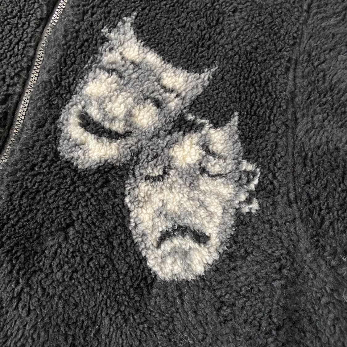 슈프림 드라마 마스크 플리스 자켓 블랙 상품이미지3