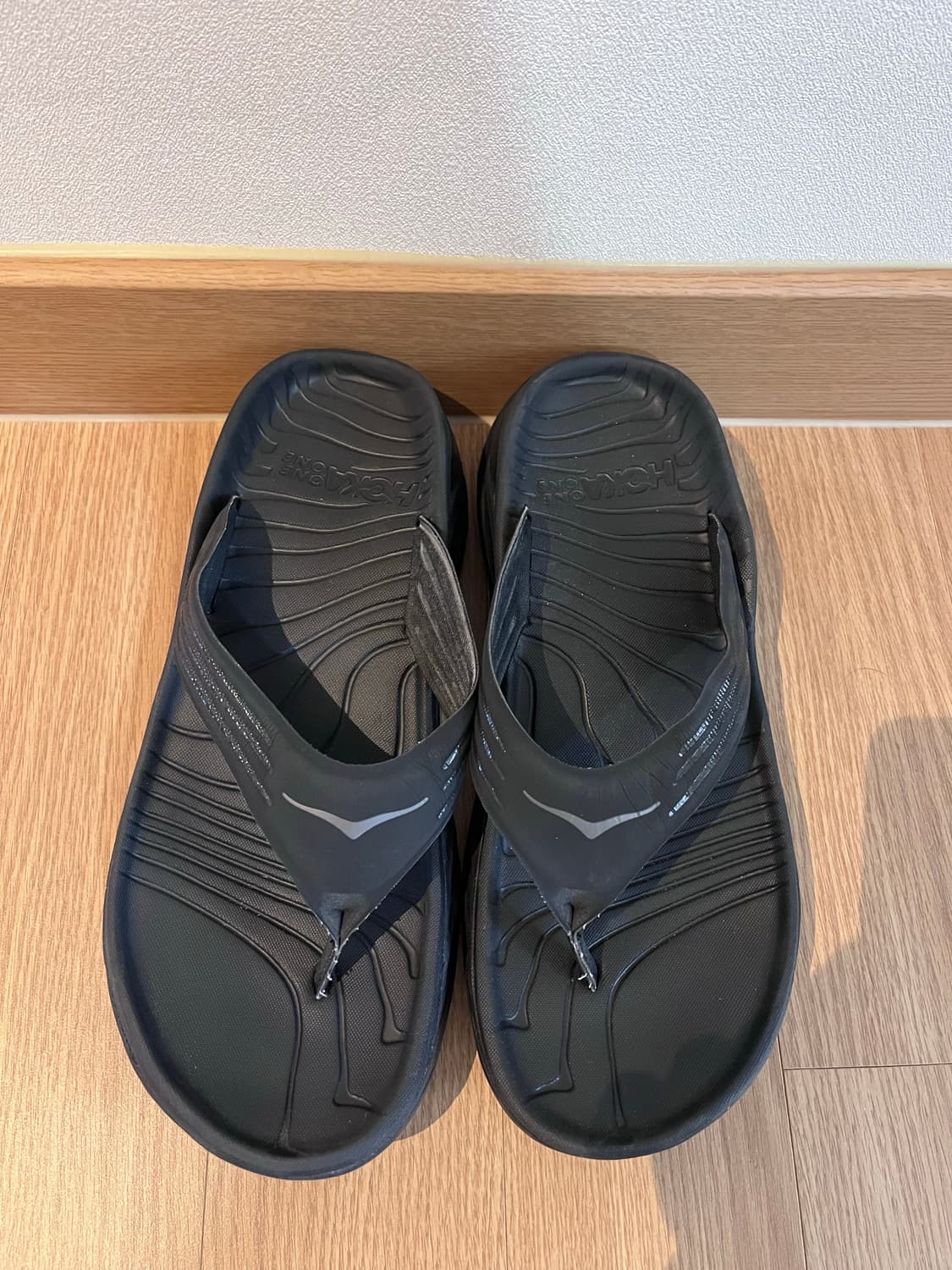 호카 오라 리커버리 플립 260 상품이미지1
