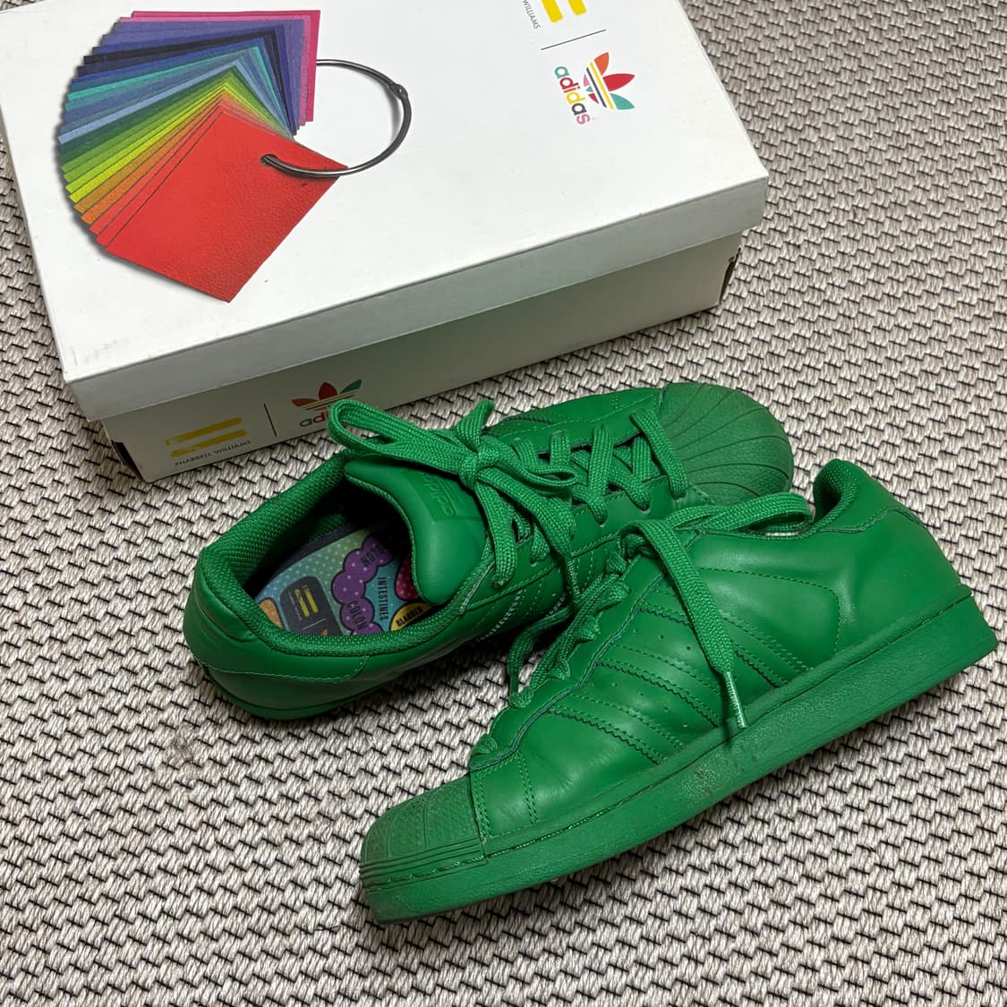 아디다스 퍼렐 슈퍼스타 그린 상품이미지1