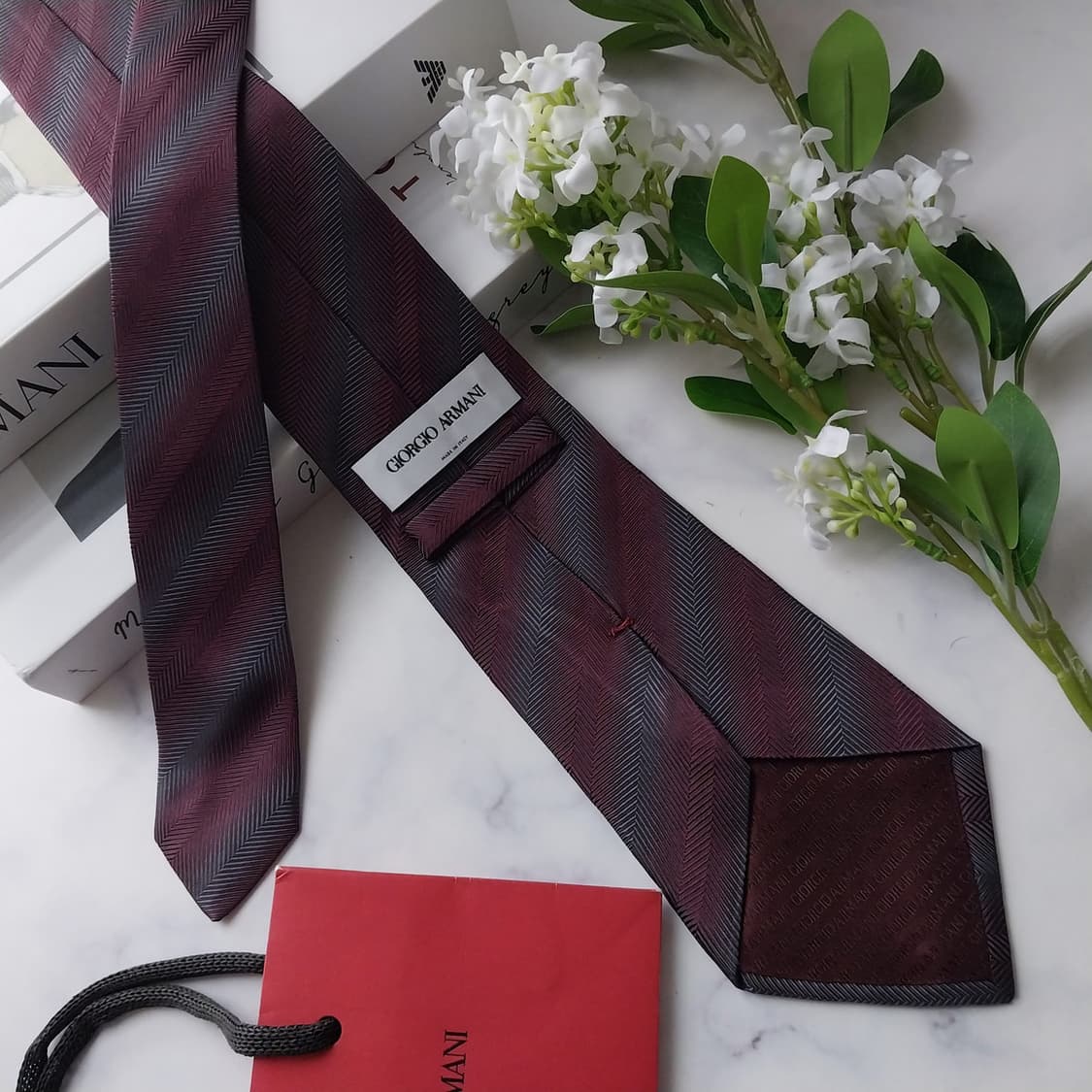조르지오 아르마니 실크 와인 헤링본 넥타이 9.2cm A등급 K1802
 상품이미지5