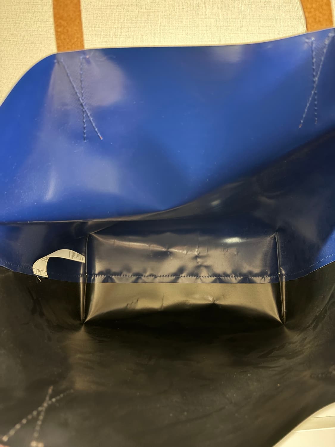 마르니 투톤 토트백 블랙/블루 상품이미지5