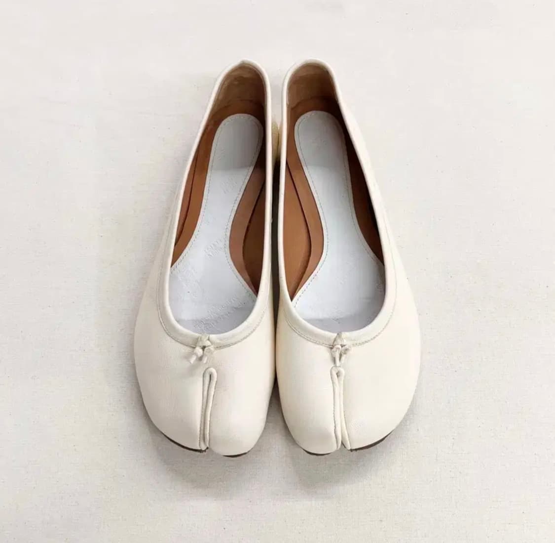 마르지엘라 타비 플랫 화이트 225 상품이미지4