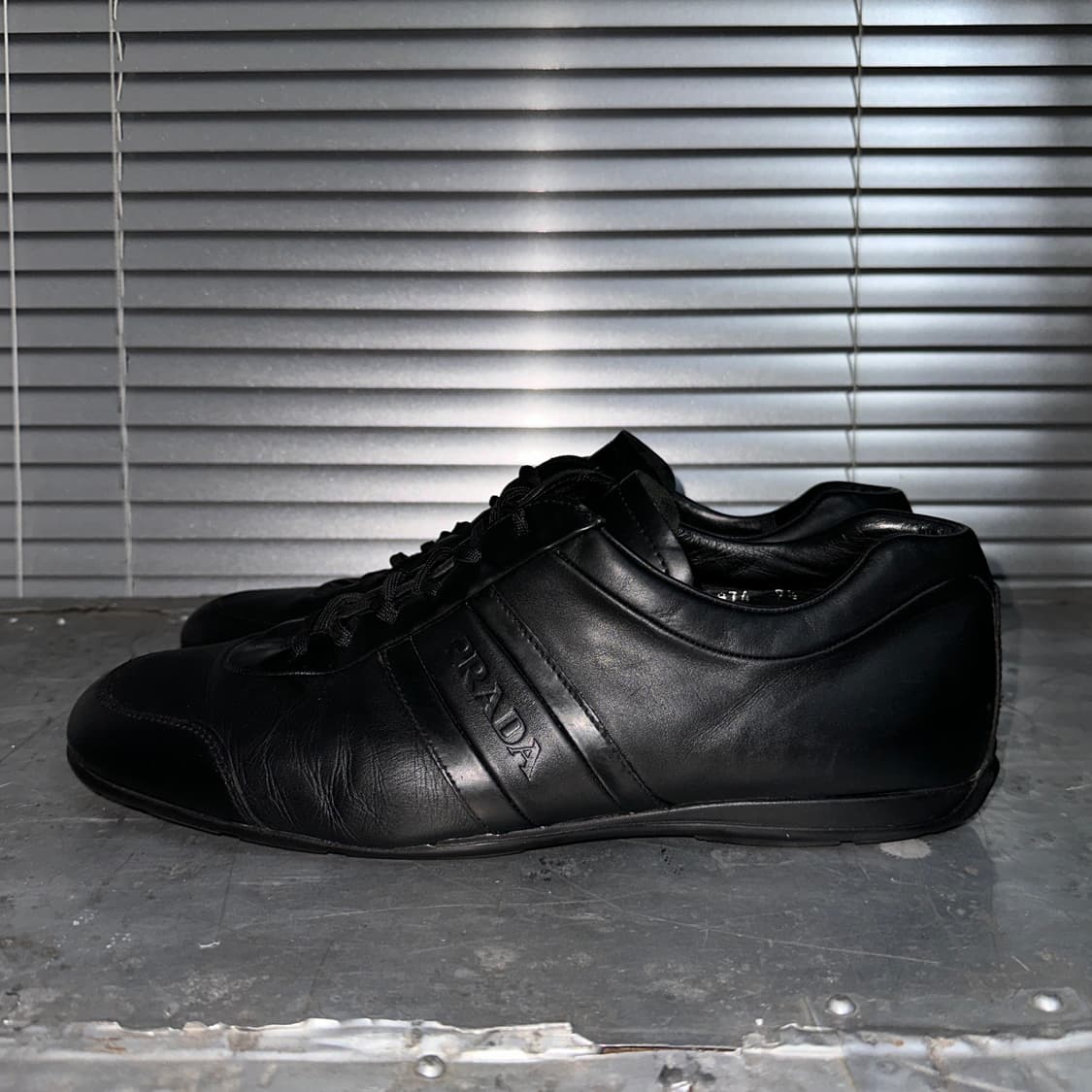 00s 레어 빈티지 프라다 스포츠 가죽 스니커즈 상품이미지4