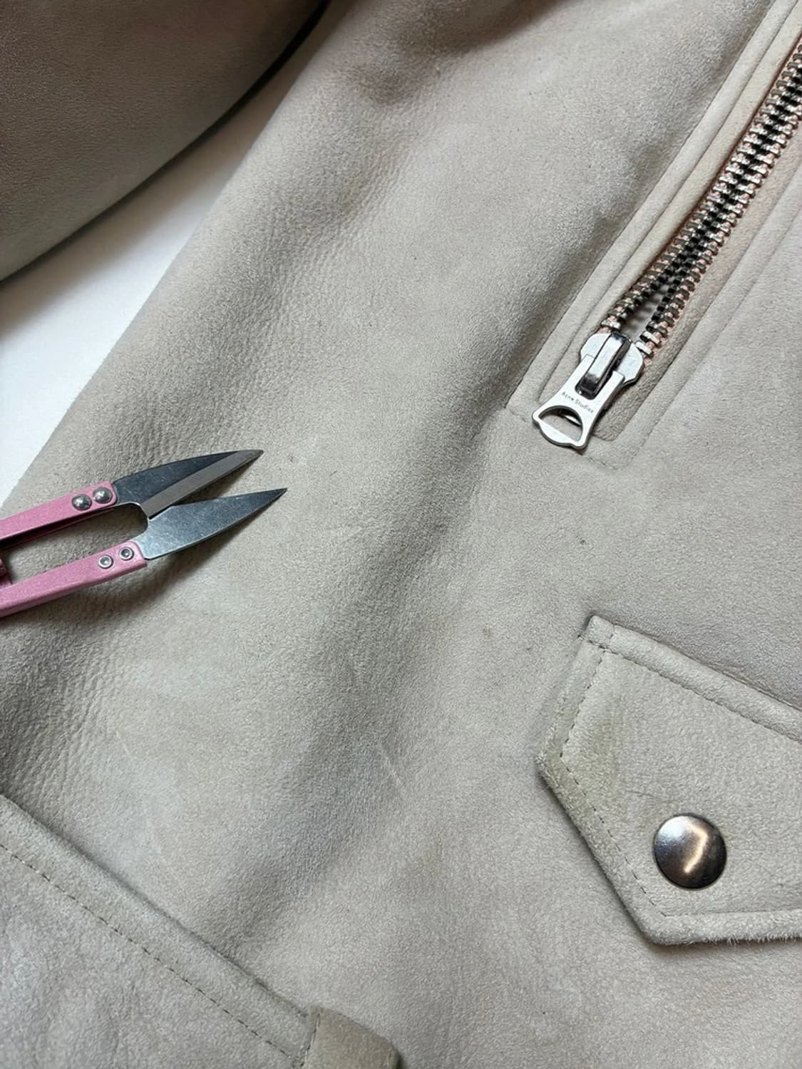 아크네스튜디오 ACNE 벨로시티 양가죽 무스탕 자켓 PN8243 상품이미지4