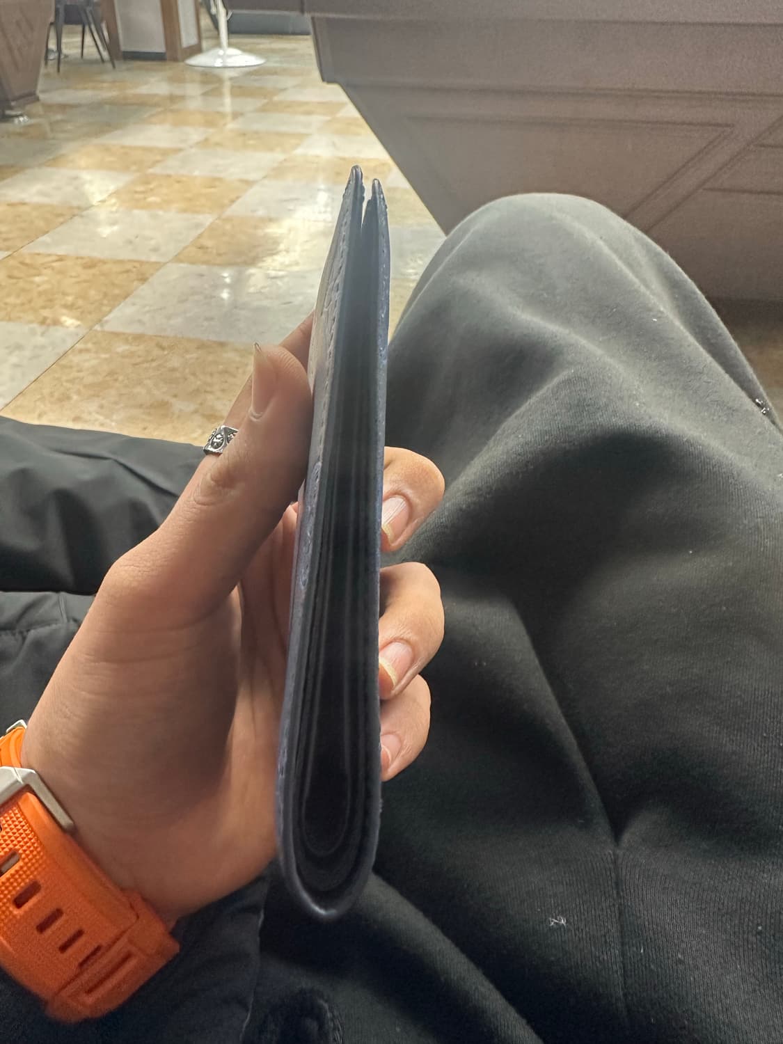 루이비통 쉐도우 반지갑 팔아용. 상품이미지5