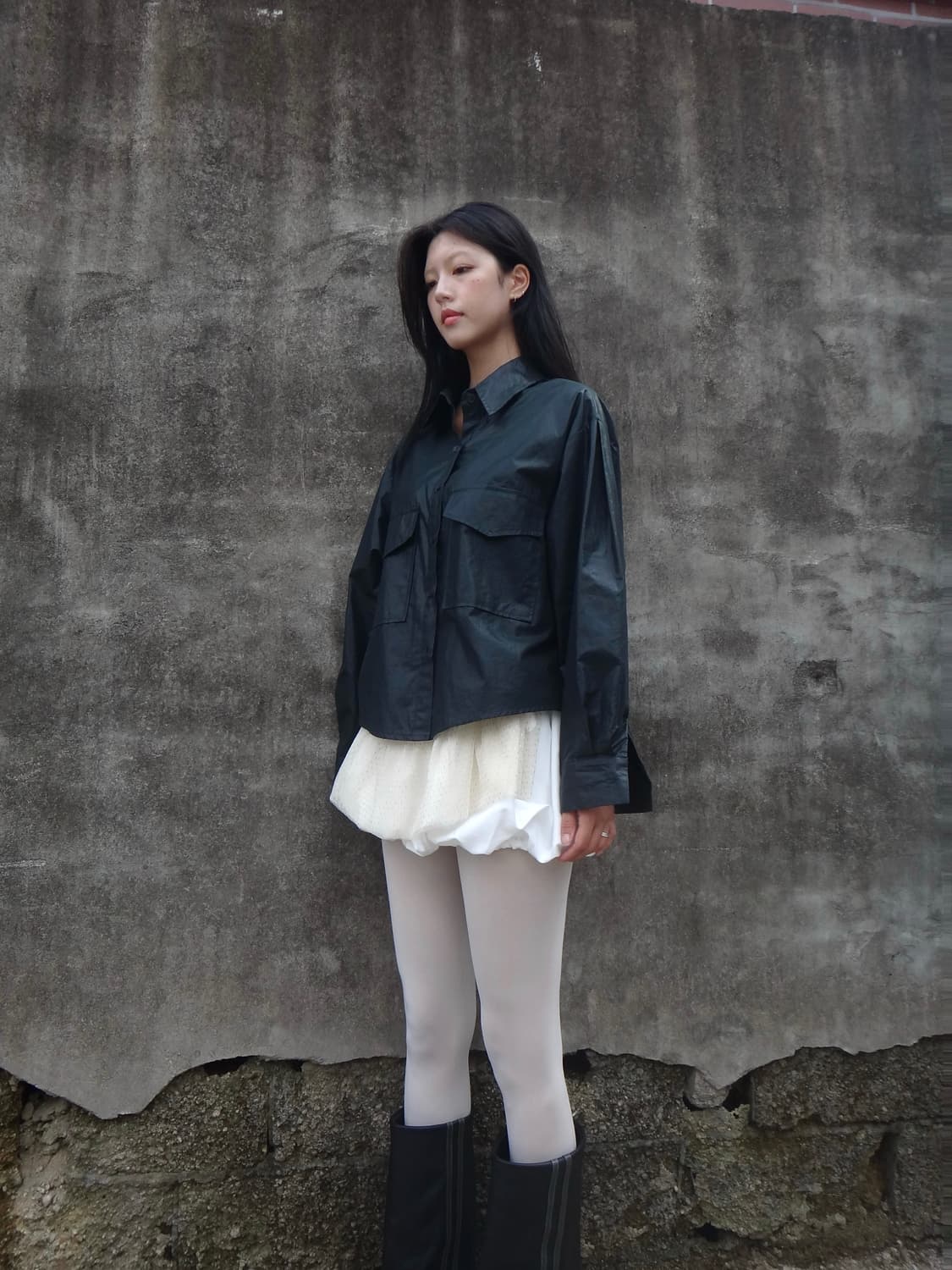 Lustrous pintuck shirt / deep green 상품이미지1