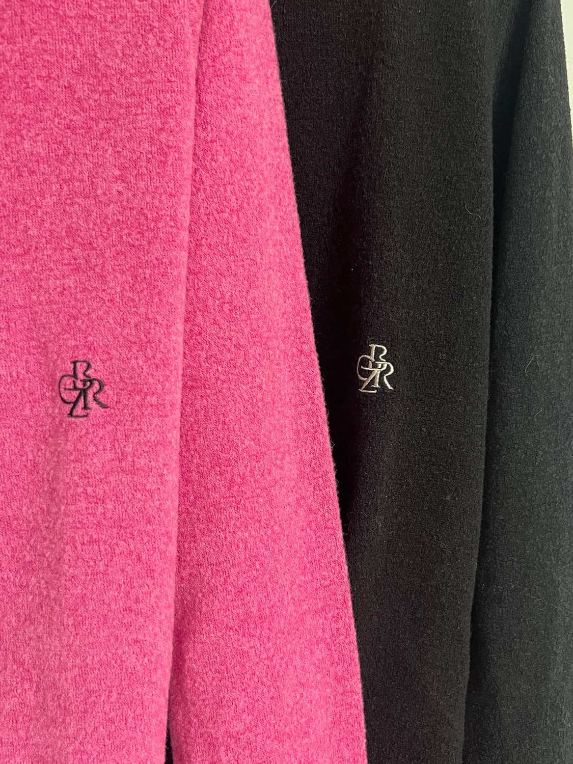 시티브리즈 소프트 루즈핏 목폴라티(블랙, 핑크) 상품이미지1