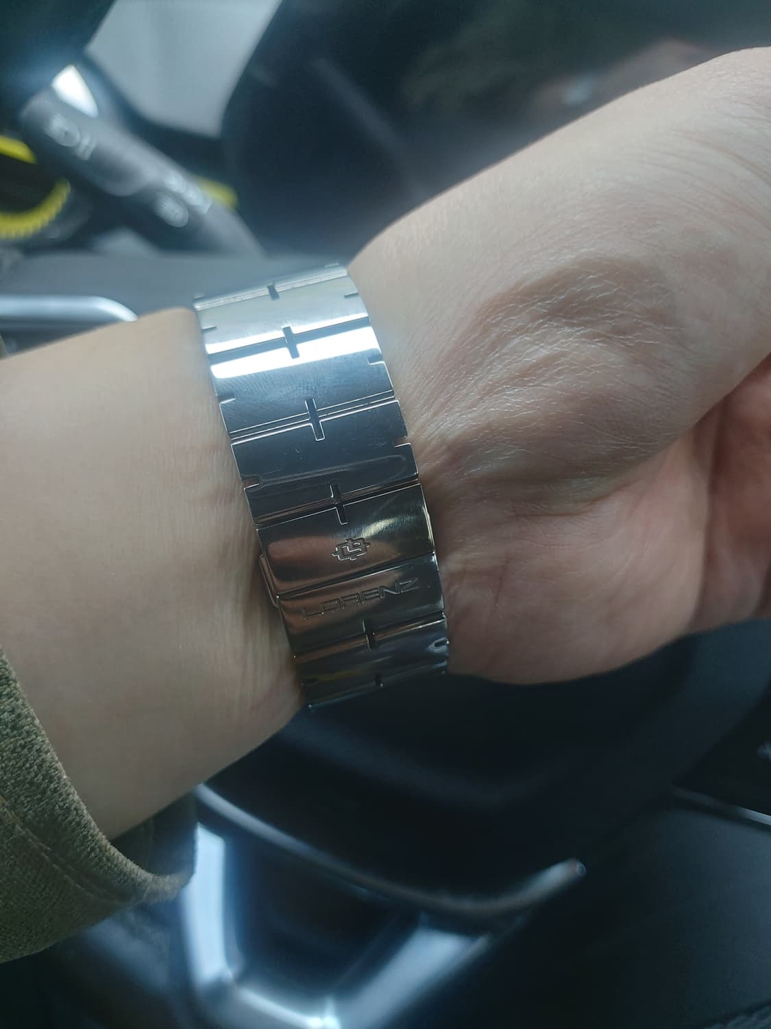 로렌즈 옐로우 크로노그래프 남성 시계 상품이미지5