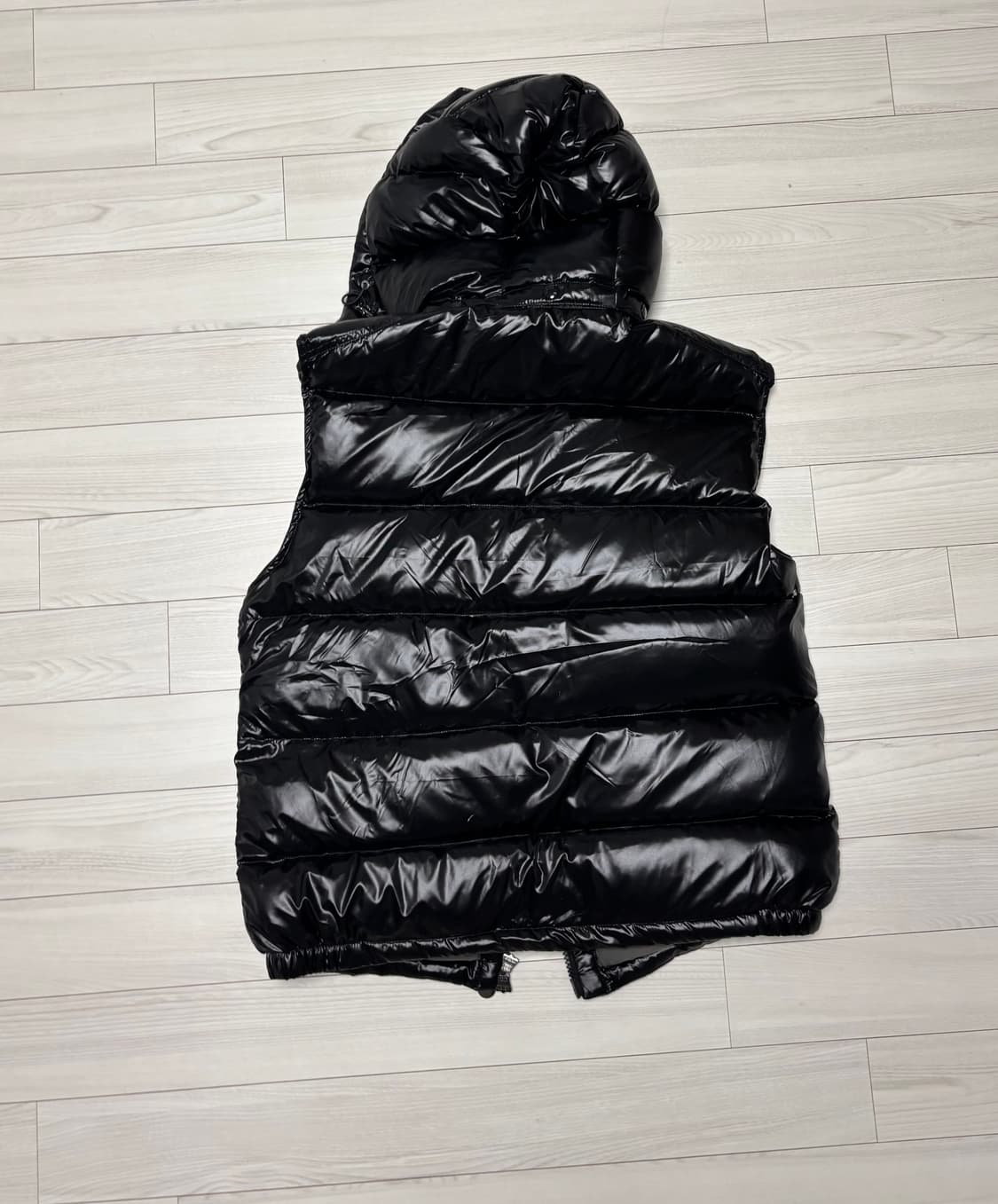 급처 몽클레어 후드 베스트 조끼 ( 유광 ) 상품이미지2