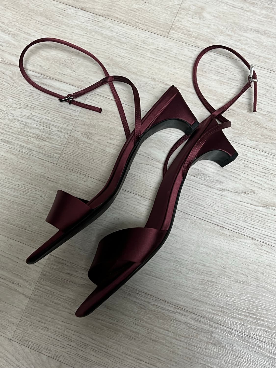 ZARA 와인 구두 상품이미지2