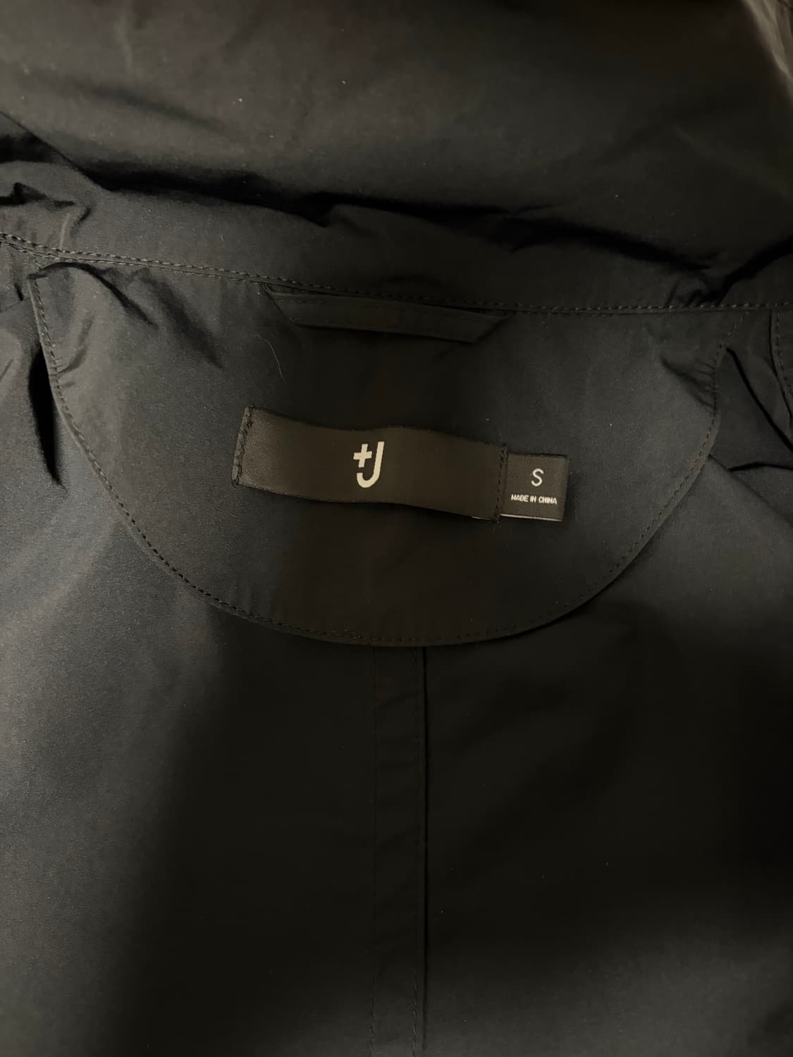 유니클로 질센더 나일론 트렌치 코트 상품이미지3