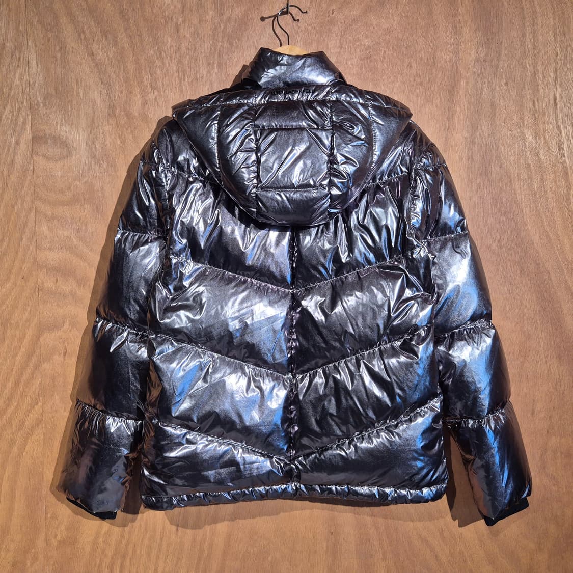 칼라거펠트 유광 실버 덕다운 패딩 M  상품이미지5