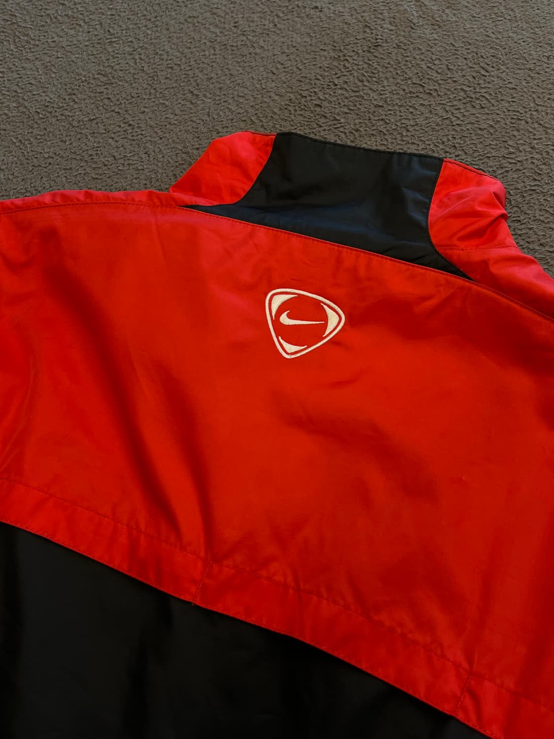 나이키 올드스쿨 토탈90 바람막이 처분  상품이미지4