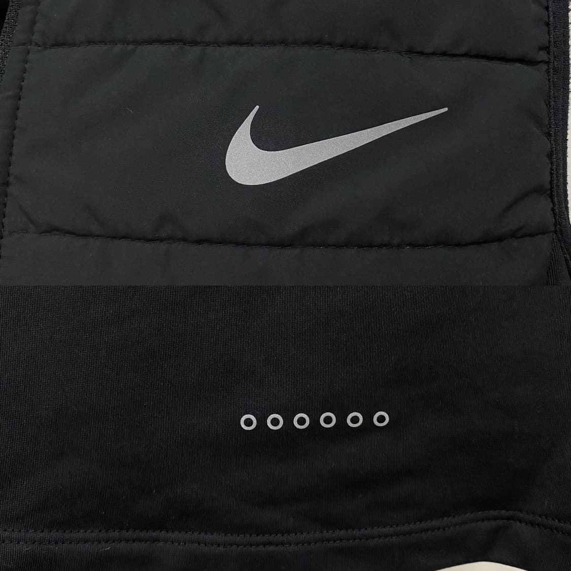 나이키 러닝 에센셜 필드 패딩 조끼 상품이미지4