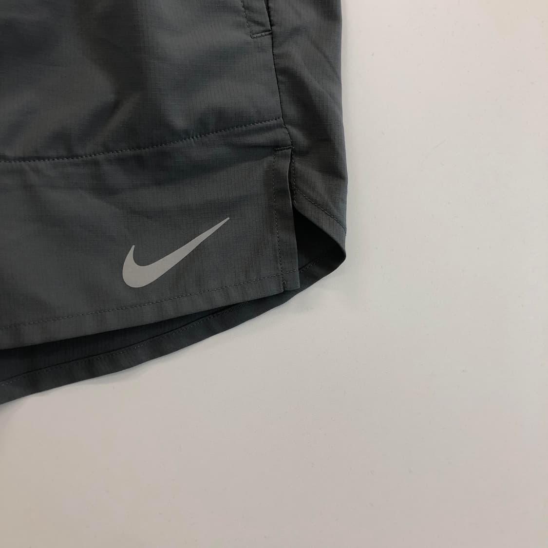 나이키 드라이핏 투인원 5인치 러닝쇼츠 30 인치 상품이미지2