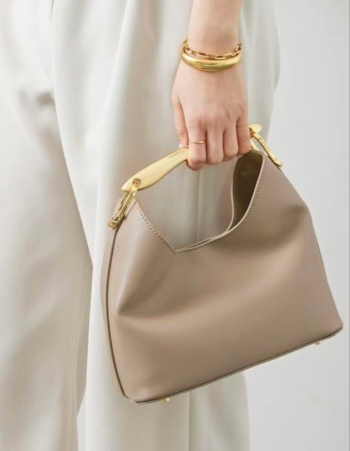 ELLEME 엘렘 부메랑 토프 토트백 상품이미지1