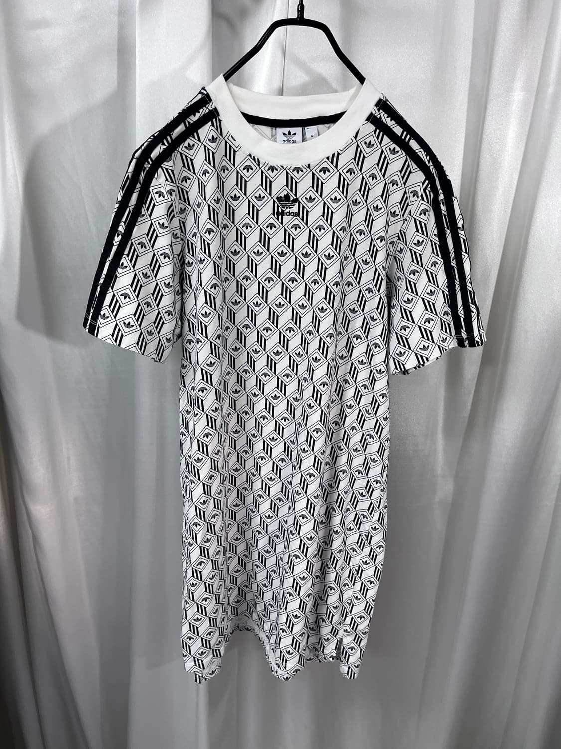 adidas  상품이미지1