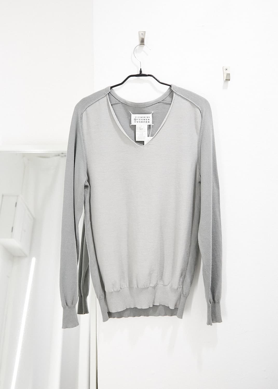 Martin Margiela No.10 V-neck Sweater 상품이미지1