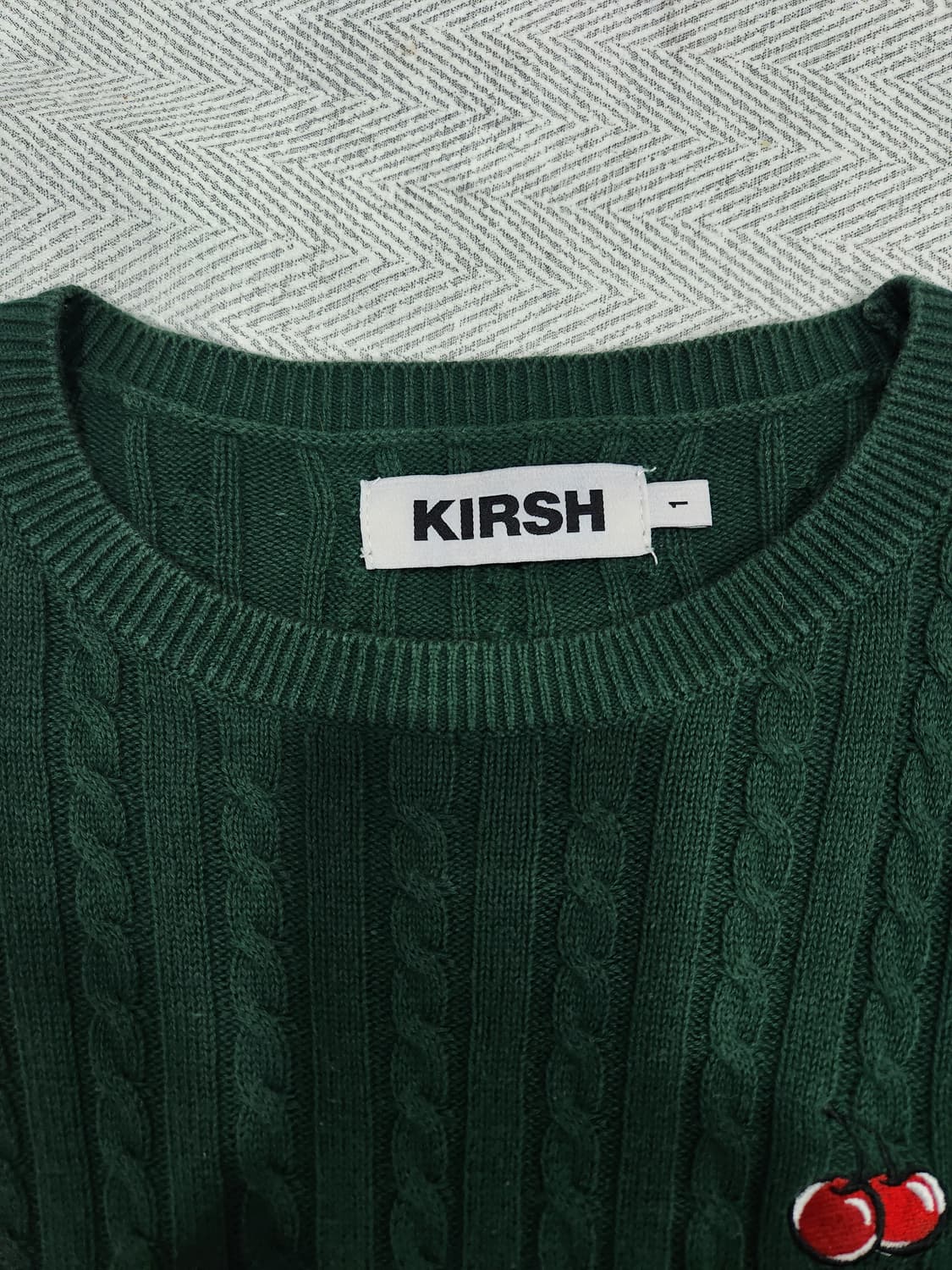 키르시(Kirsh) 스몰 체리 케이블 크롭 니트 [다크 그린] 상품이미지5