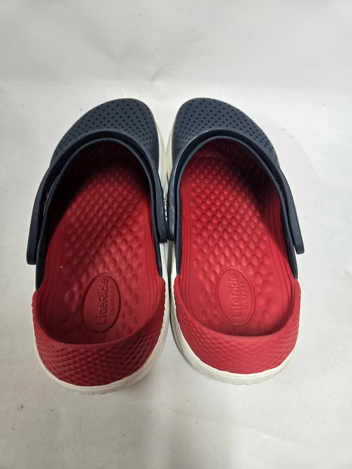 크록스 라이트라이드 클로그 네이비/레드 M6W8 250 상품이미지4