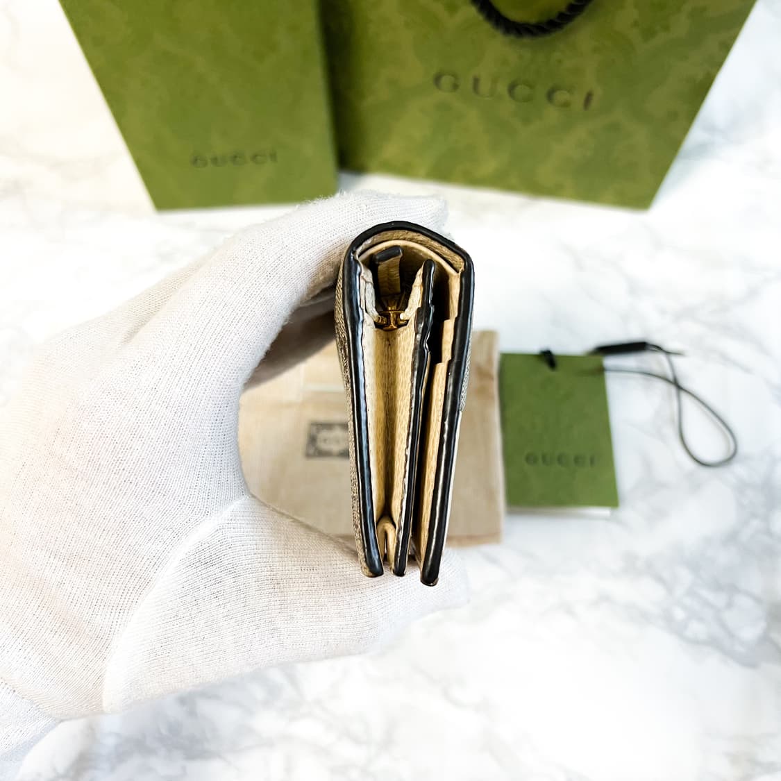 구찌 마몬트 수프림 카드지갑 화이트 상품이미지5