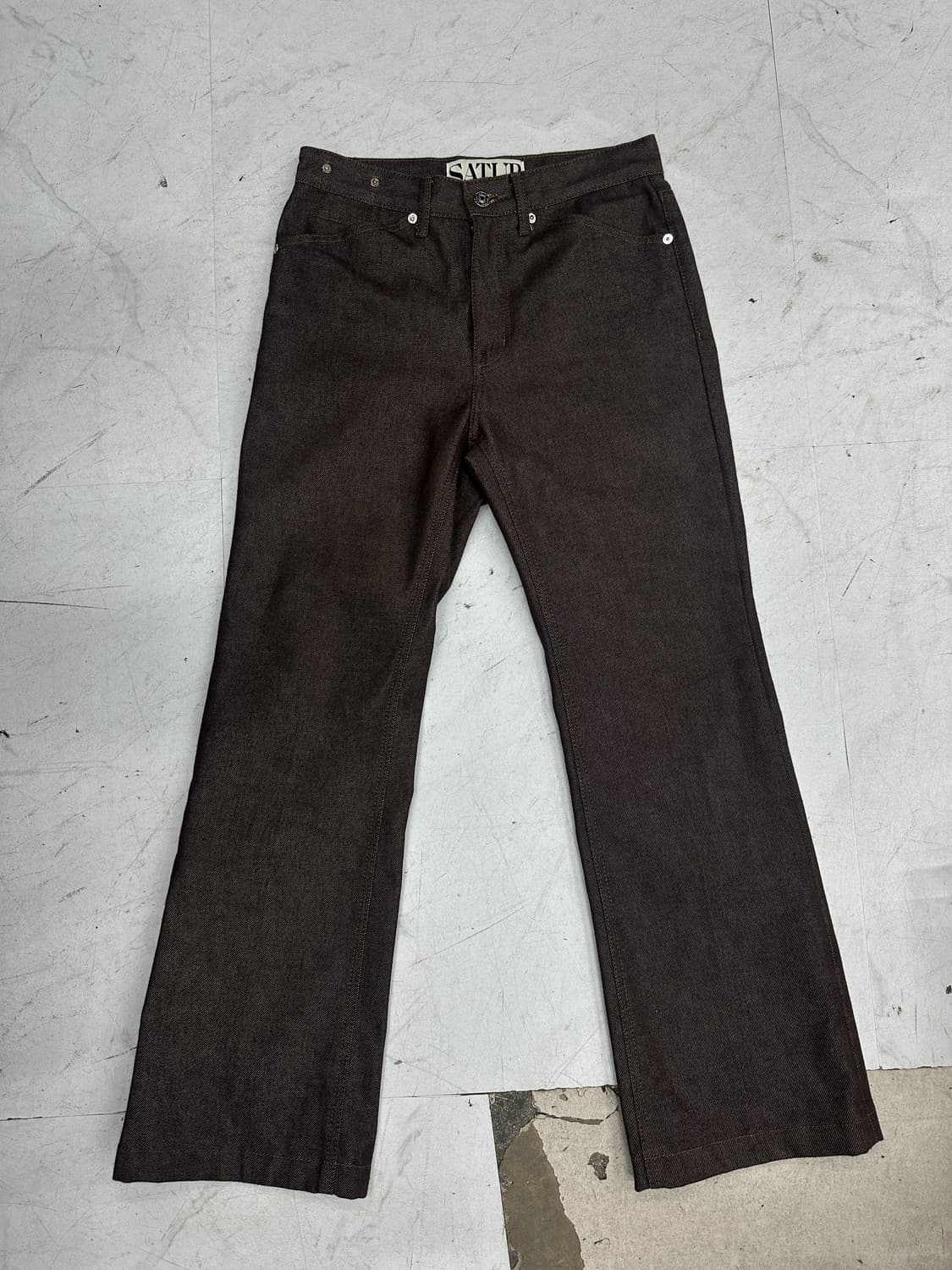 Satur 새터 세미 부츠컷 팬츠 브라운 상품이미지1