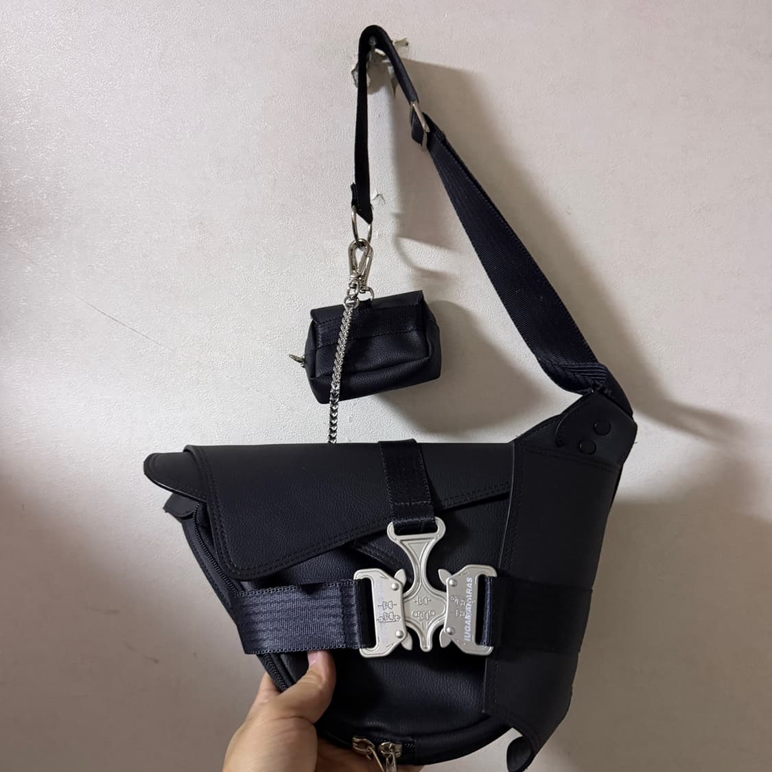 이우가마카라스 메신져크로스백 상품이미지6