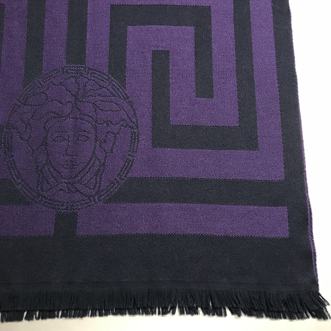 베르사체 메두사 머플러 퍼플 상품이미지6