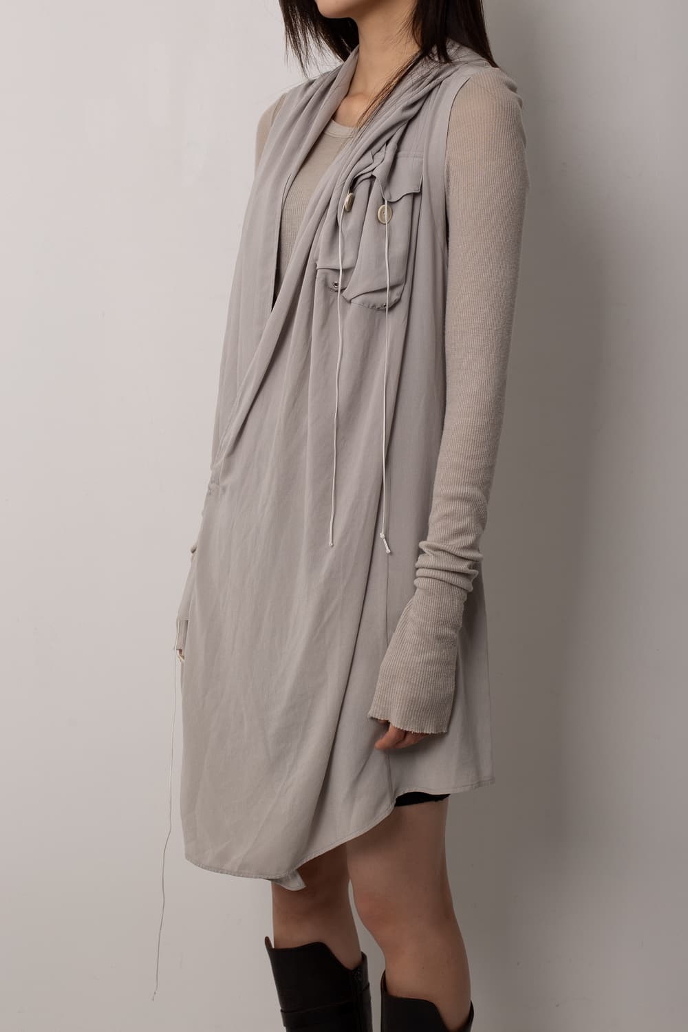 BAJRA ASYMMETRIC DRAPE HOOD VEST 상품이미지4