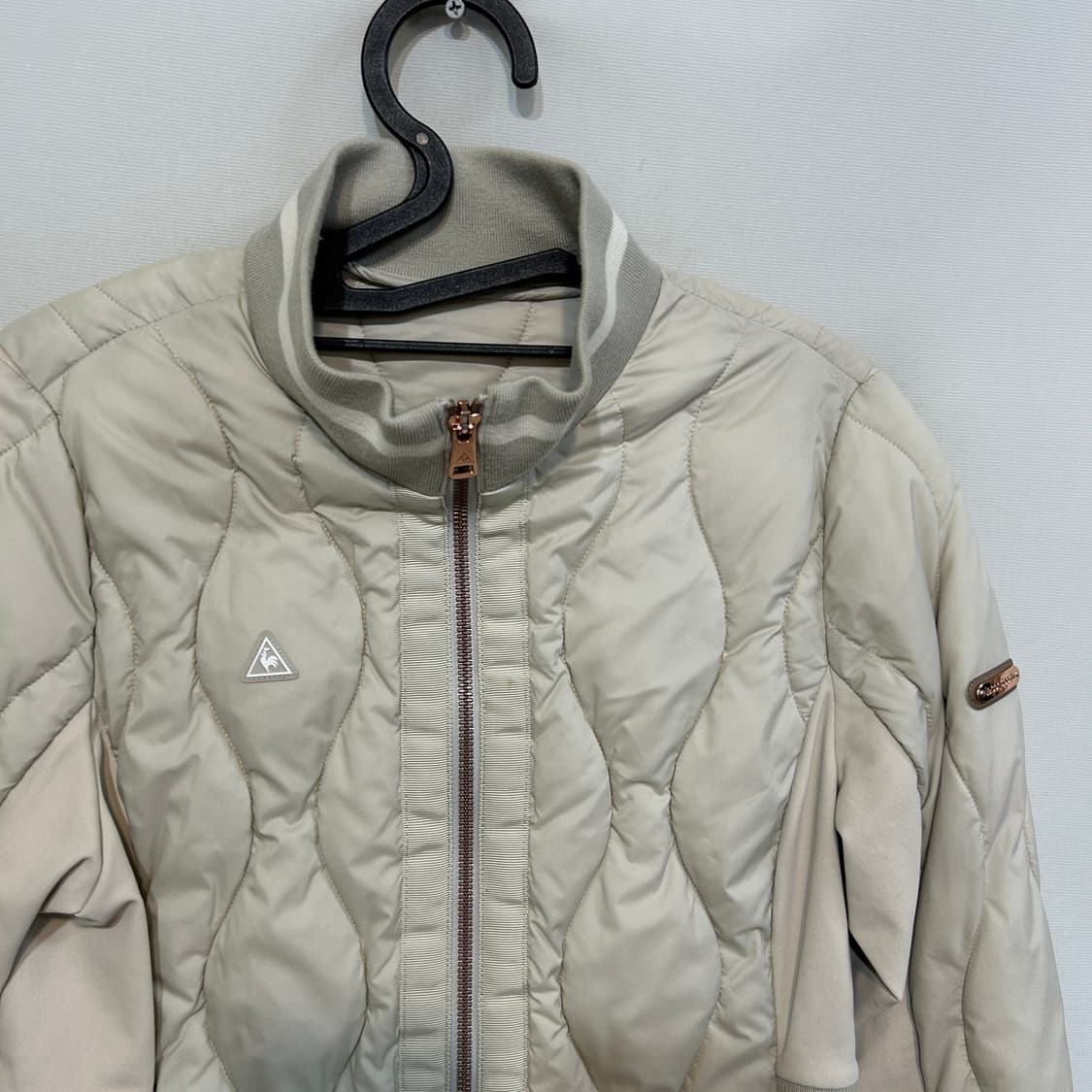 르꼬끄 골프 여성 물결 퀼팅 스윙 롱패딩 자켓 90 상태최상 상품이미지5