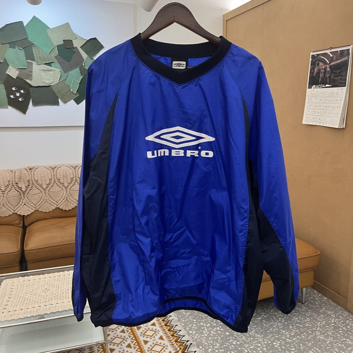 엄브로 올드스쿨 레트로 90's 빅로고 바람막이 웜업 100 C10540 상품이미지3