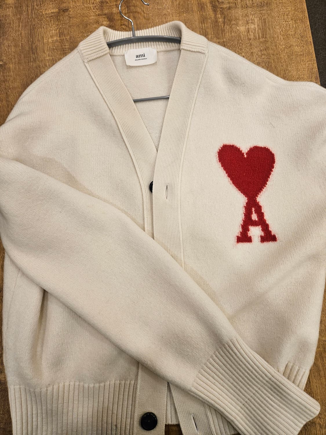 아미 AMI 하트 로고 아이보리 가디건 상품이미지1