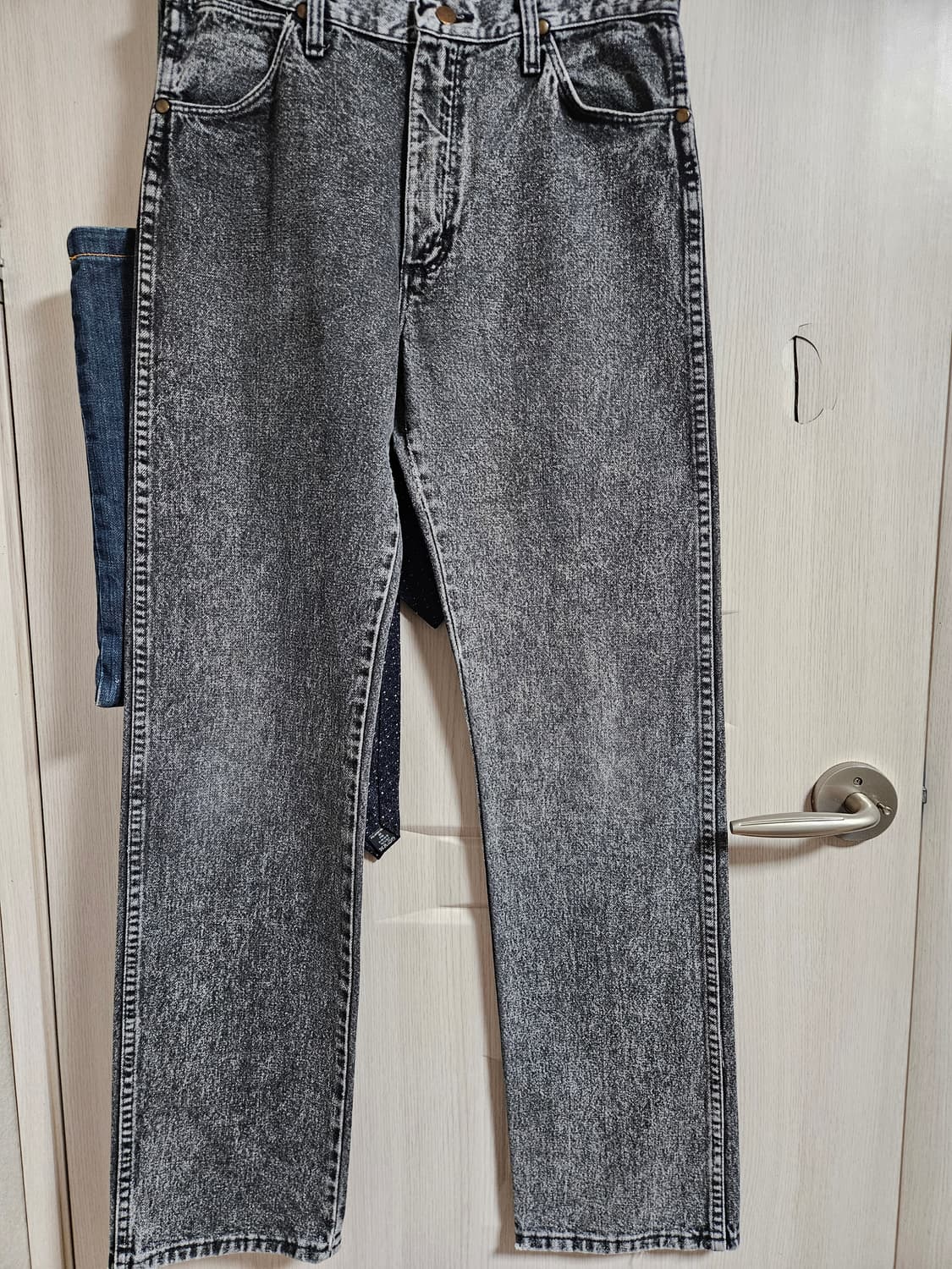 Usa wrangler 카우보이컷 32x34 돌청 블랙진 상품이미지1