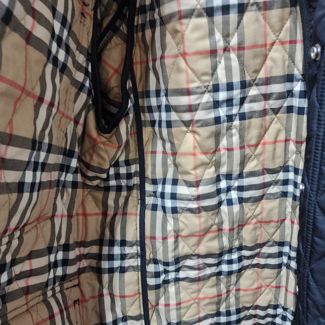 버버리 KEMBEL 다이아몬드 퀼팅자켓 S 새거급 상품이미지5