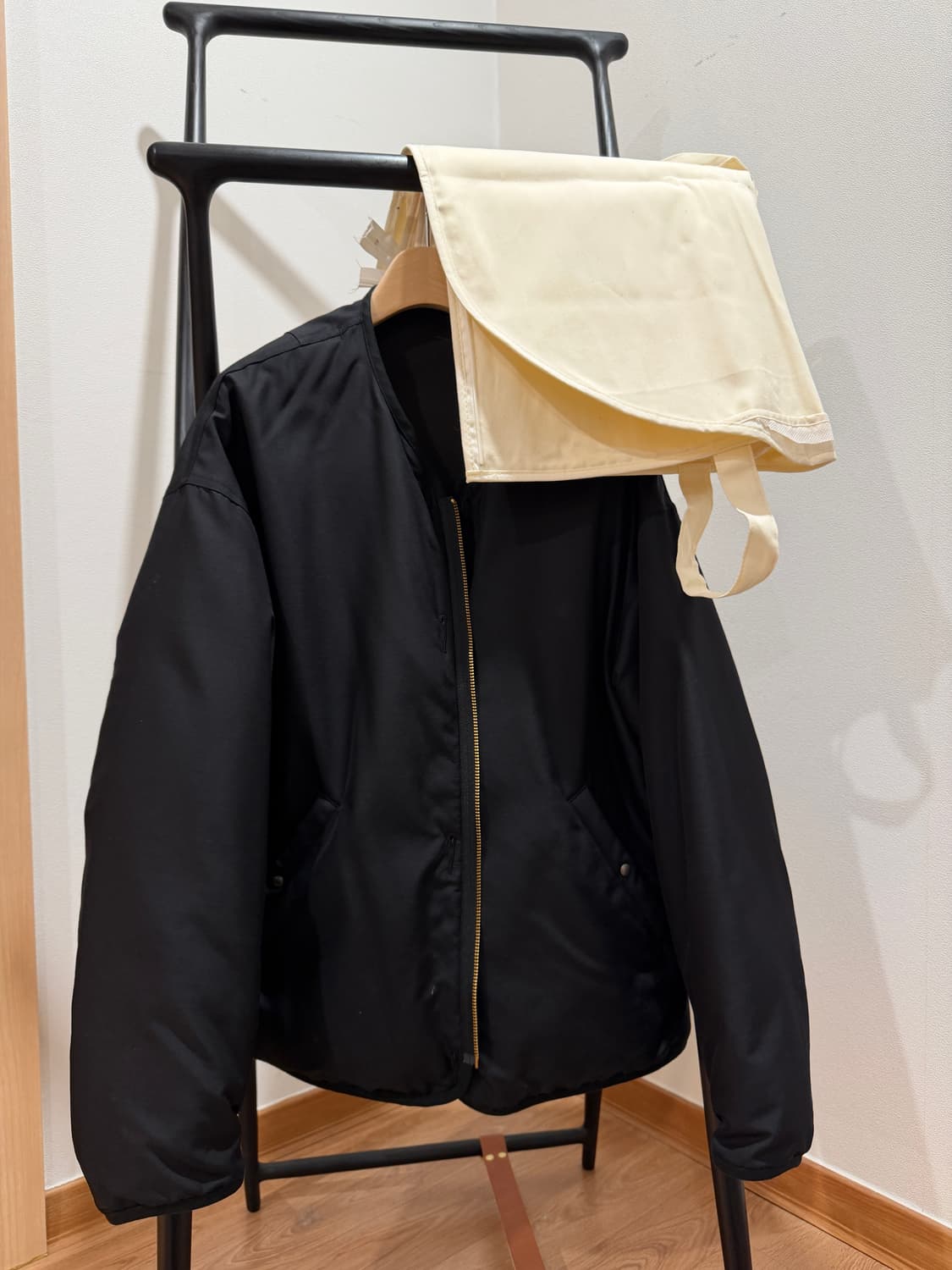 (2) visvim 비즈빔 아이리스 iris 25ss 수주회 한정 상품이미지2