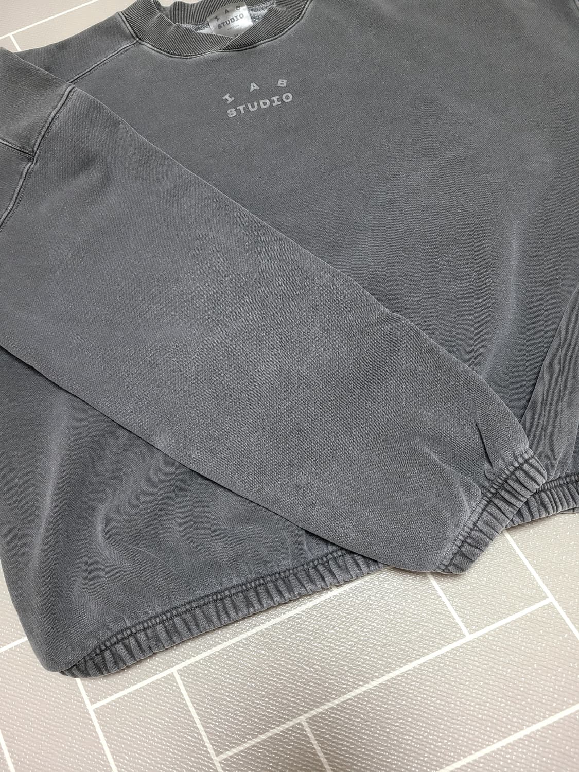 아이앱 스튜디오 피그먼트 크루넥 티셔츠 XL 상품이미지4