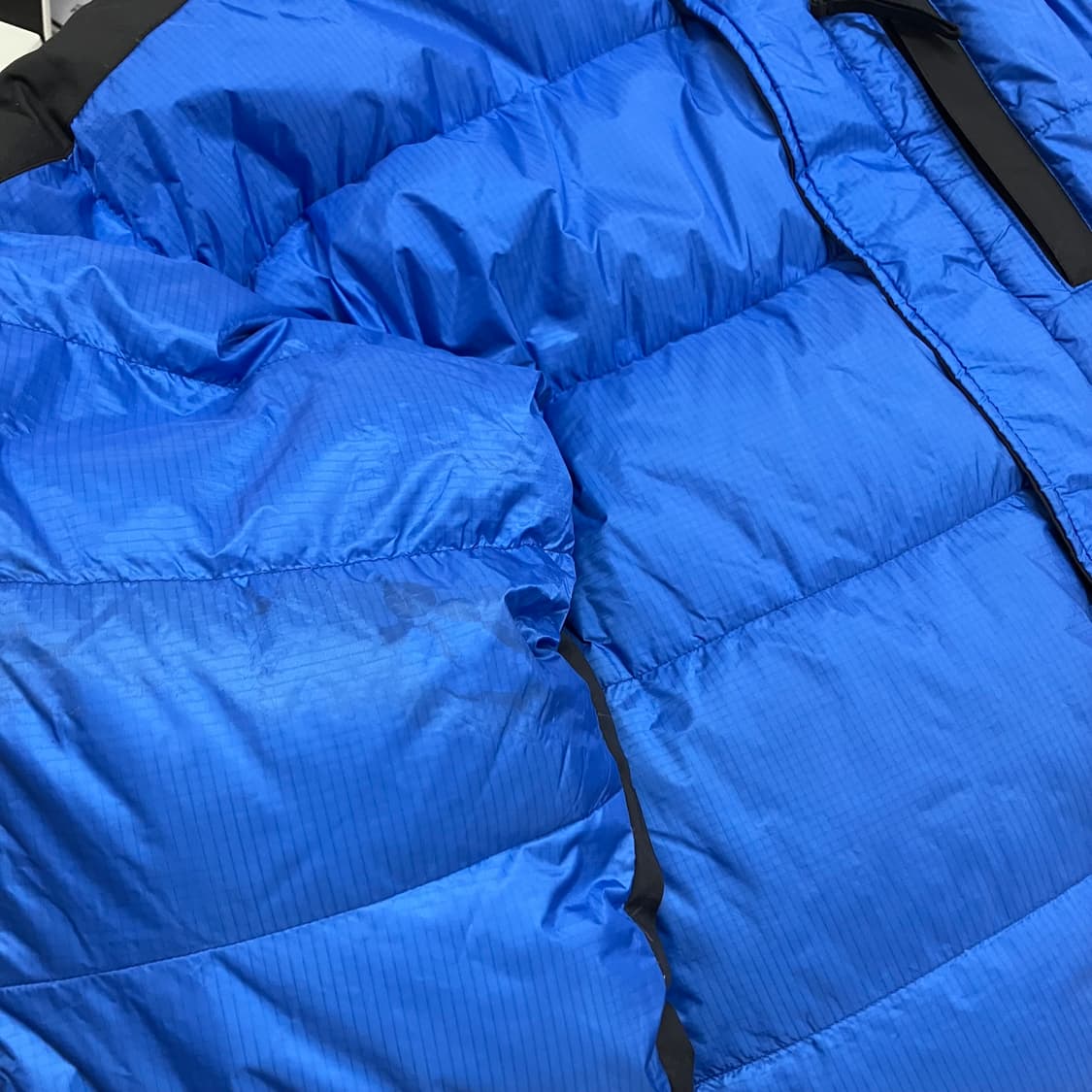 N176 마운틴하드웨어 패딩 상품이미지10