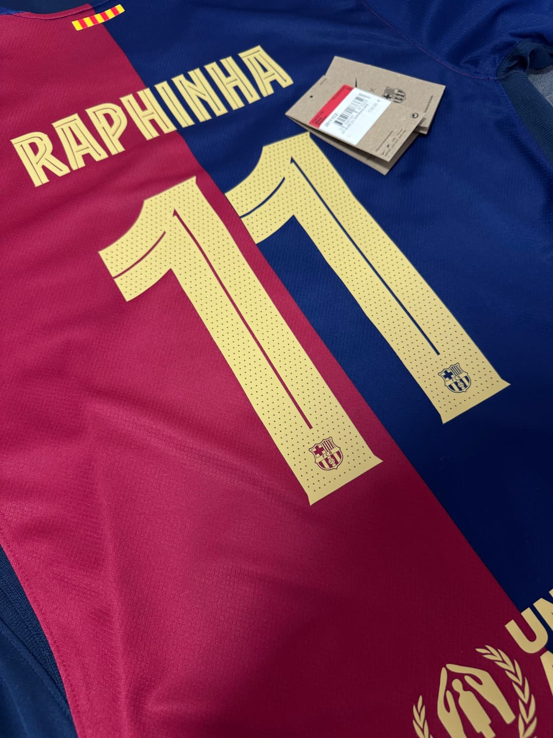 24-25 바르셀로나 홈 하피냐 챔스 정품 유니폼 L 상품이미지4