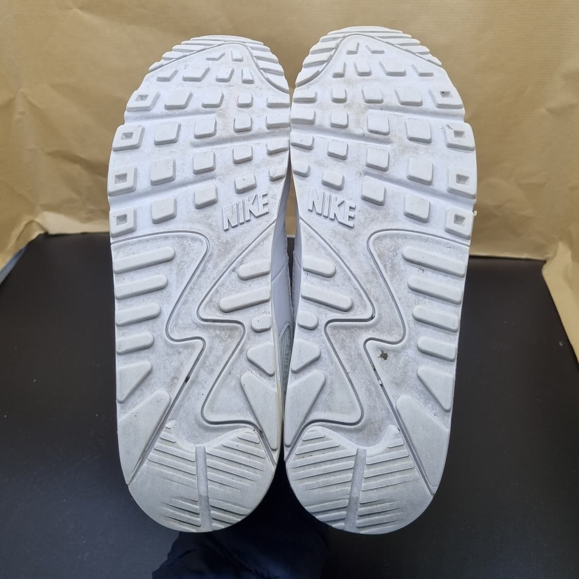 나이키 에어맥스 90 남성운동화 270 상품이미지3