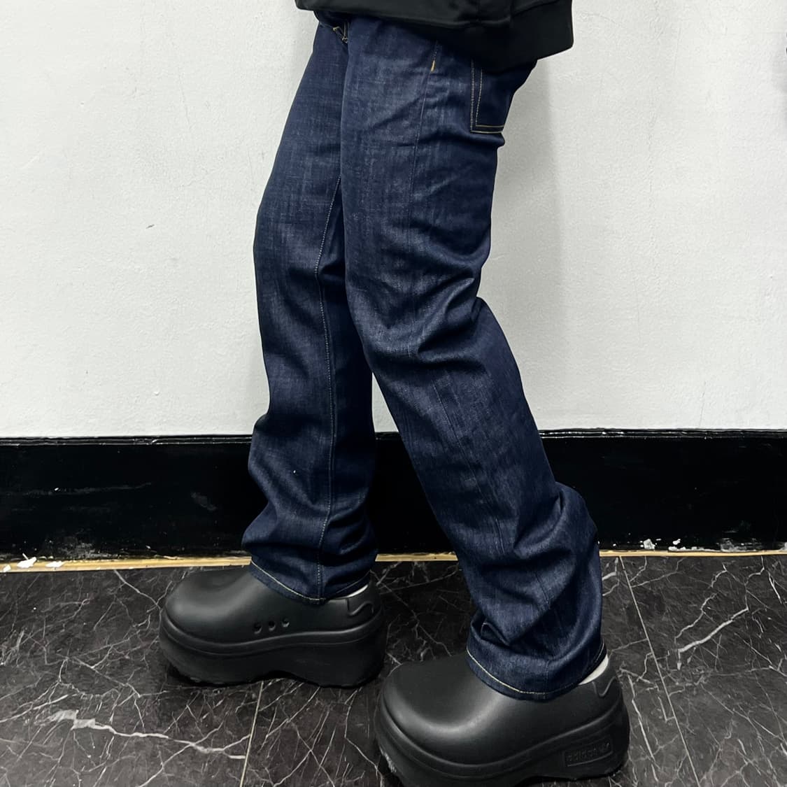 칼하트 WIP 클론다이크 생지 데님 팬츠 상품이미지1