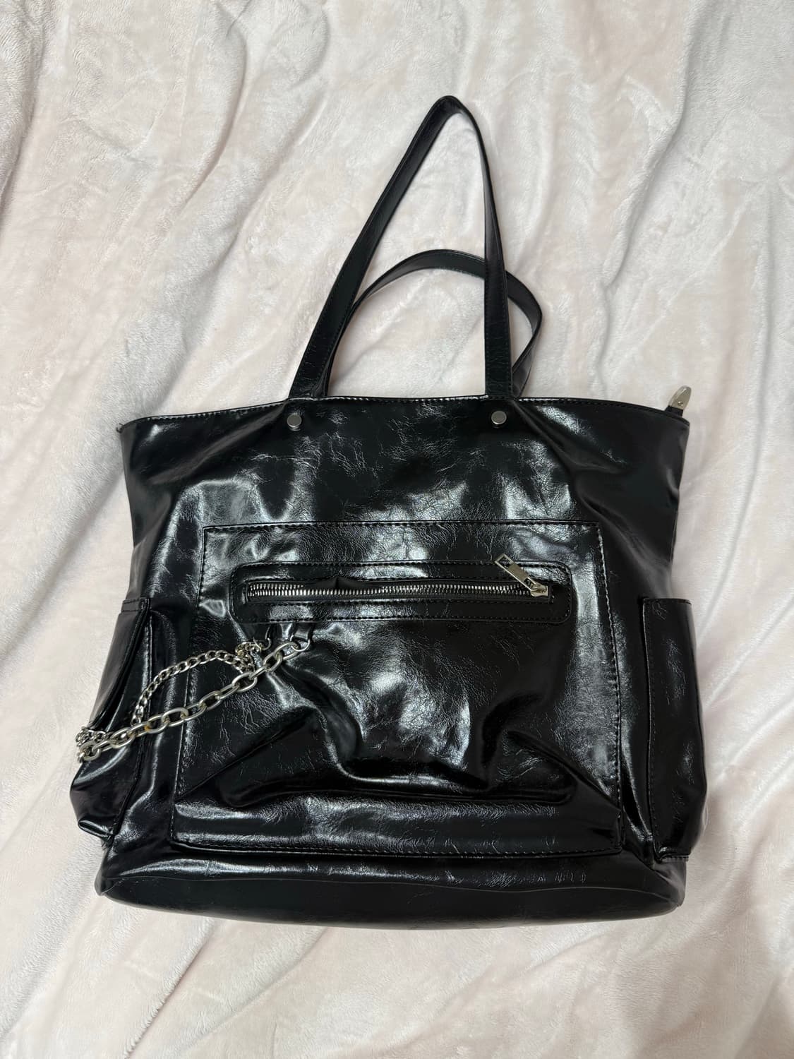 레더 체인 숄더백 상품이미지1