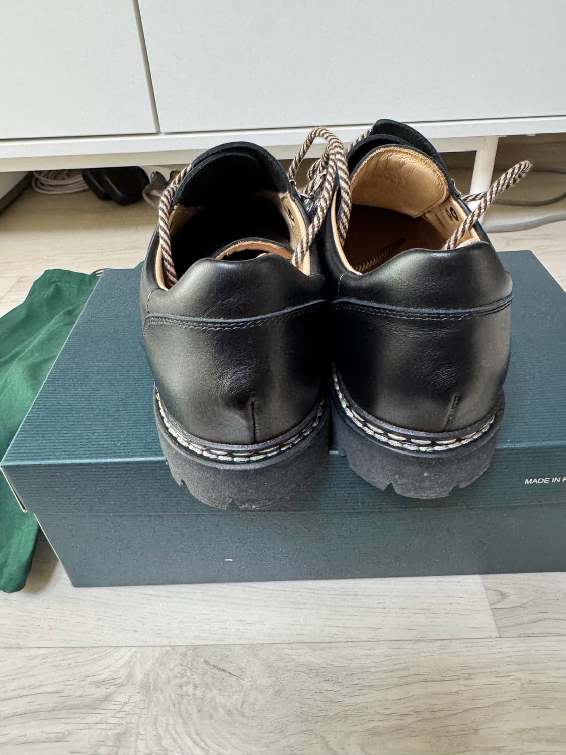 파라부트 클루사즈 블랙 275 상품이미지3