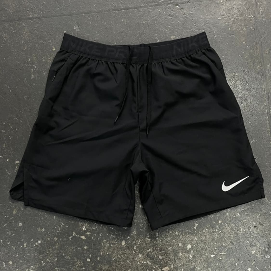 105 나이키 드라이핏 반바지  상품이미지1