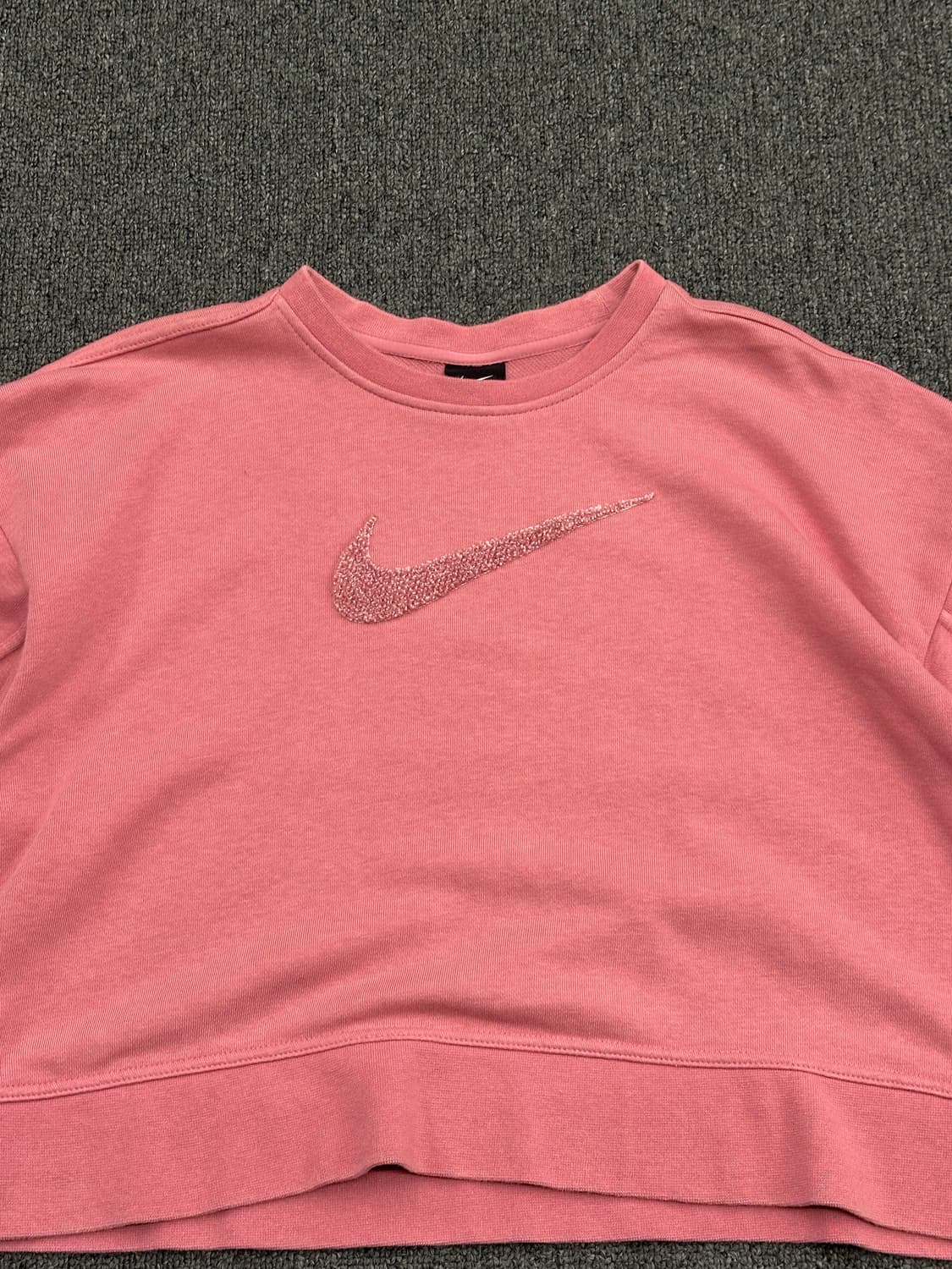 M)나이키 빈티지 여성 드라이핏 겟 핏 스우시 트레이닝 크루 스웻셔츠 상품이미지3