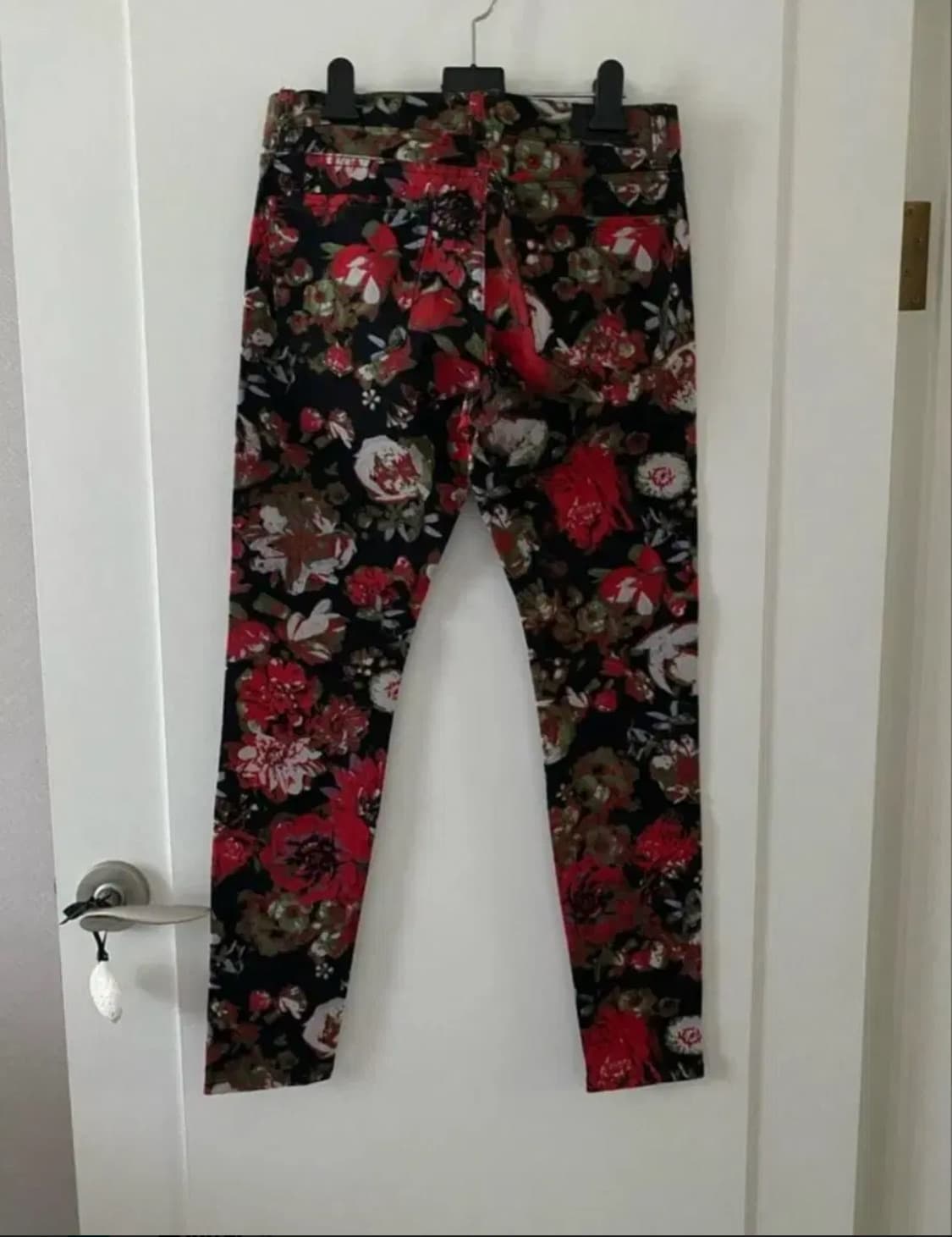 BDG Jeans 플리워패턴 블랙데님(27) 상품이미지8