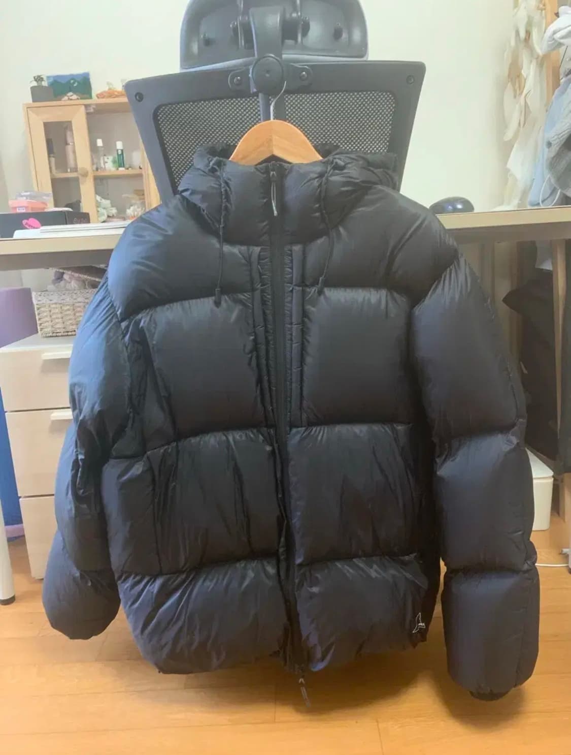 Roa 헤비다운 패딩 아스팔트 상품이미지1