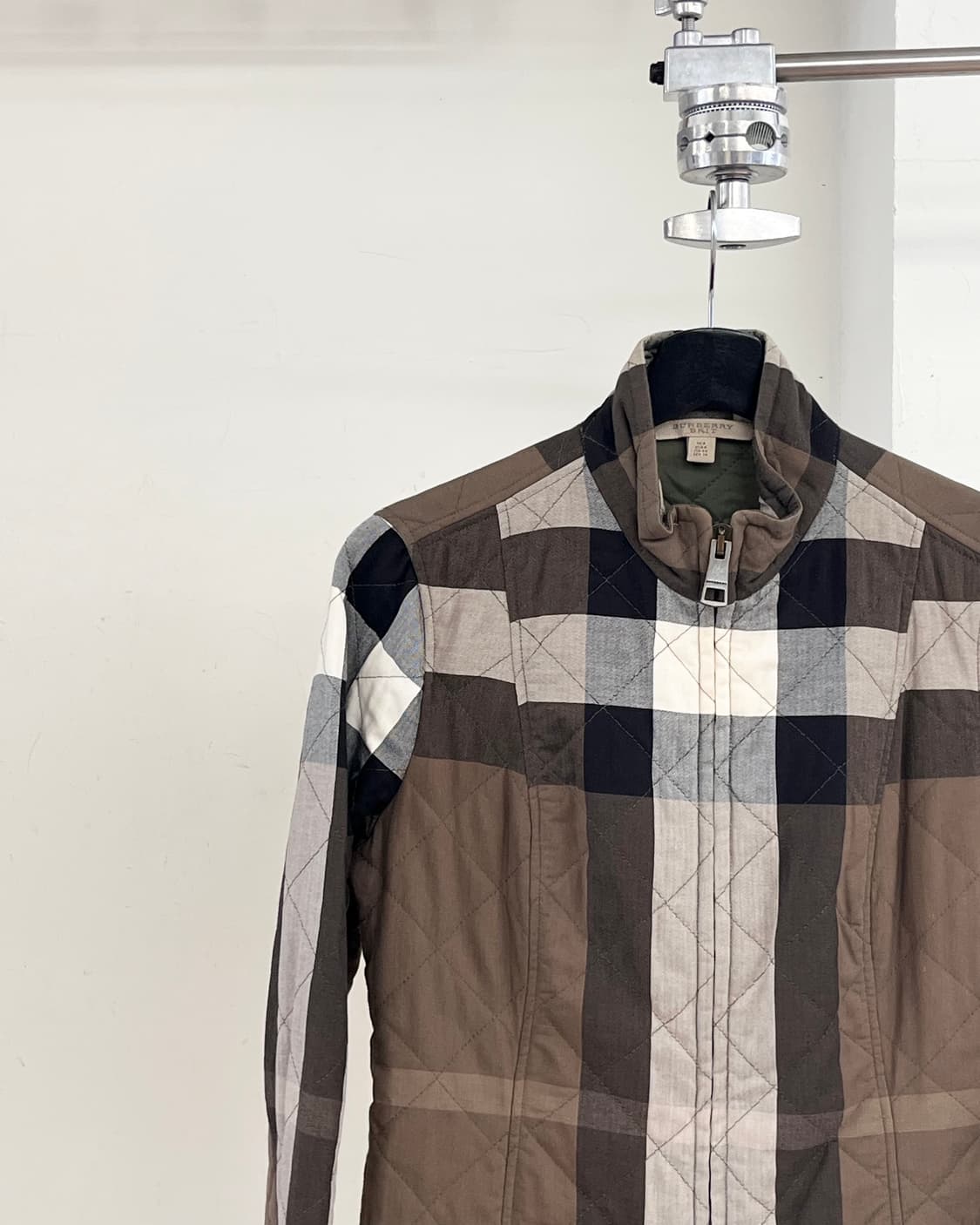 버버리 브릿 퀼티드 플라드 번 자켓 상품이미지3