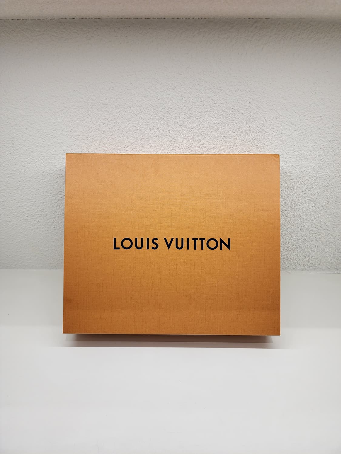 루이비통 M96978 모노그램 클래식 숄 라이트베이지 상품이미지6